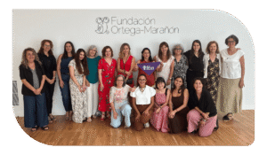 Foto de las mujeres participantes en el conversatorio